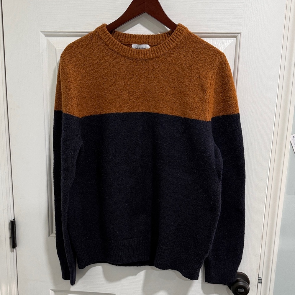 Goodfellow & Co Men's Sweater - Navy and Rust